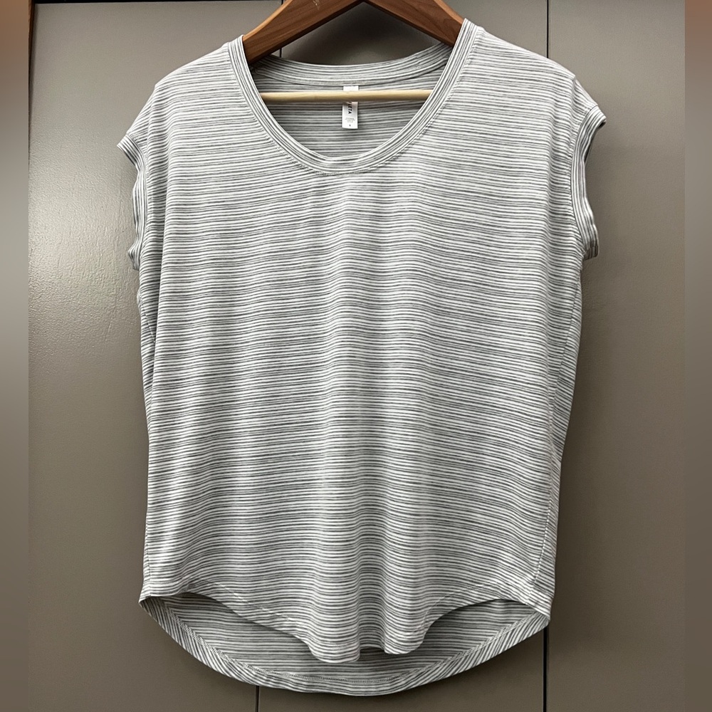 Athleta gray striped cap sleeve top